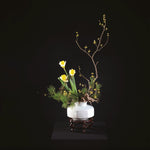 Load image into Gallery viewer, Cocoji: Traditional Korean Flower Arrangement - FlowerBox
