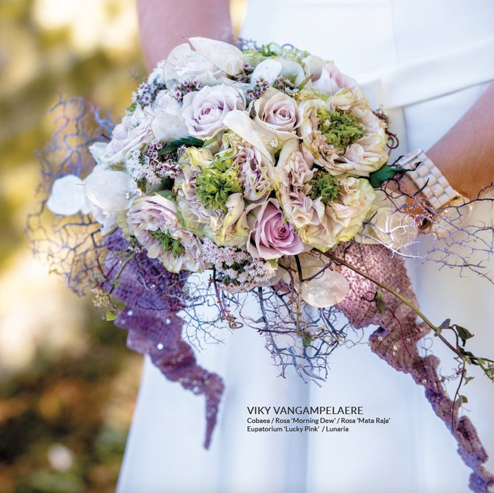 In Love: Inspirational European Bridal Bouquets - FlowerBox
